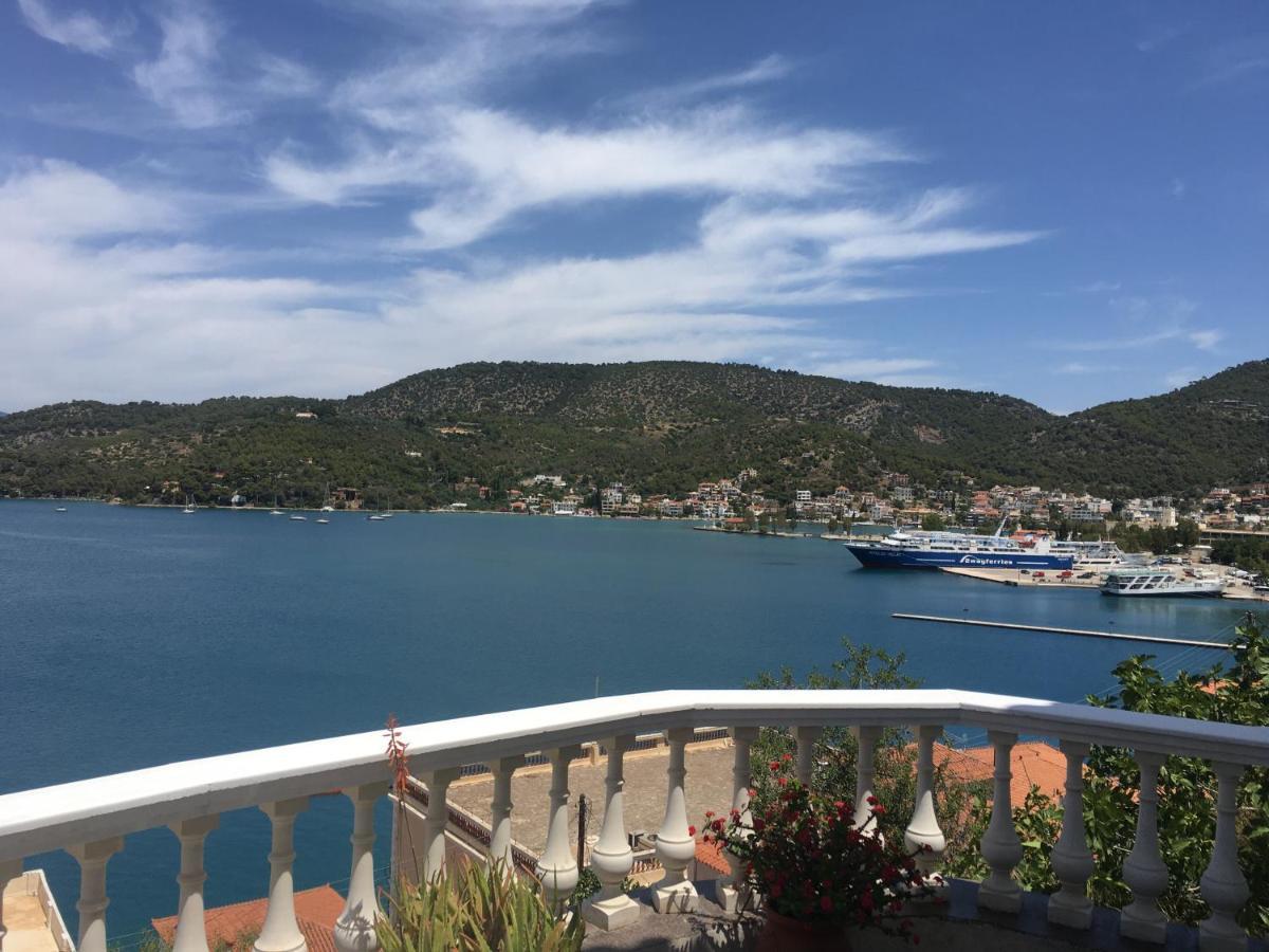 Kasteli Suite Poros Town المظهر الخارجي الصورة