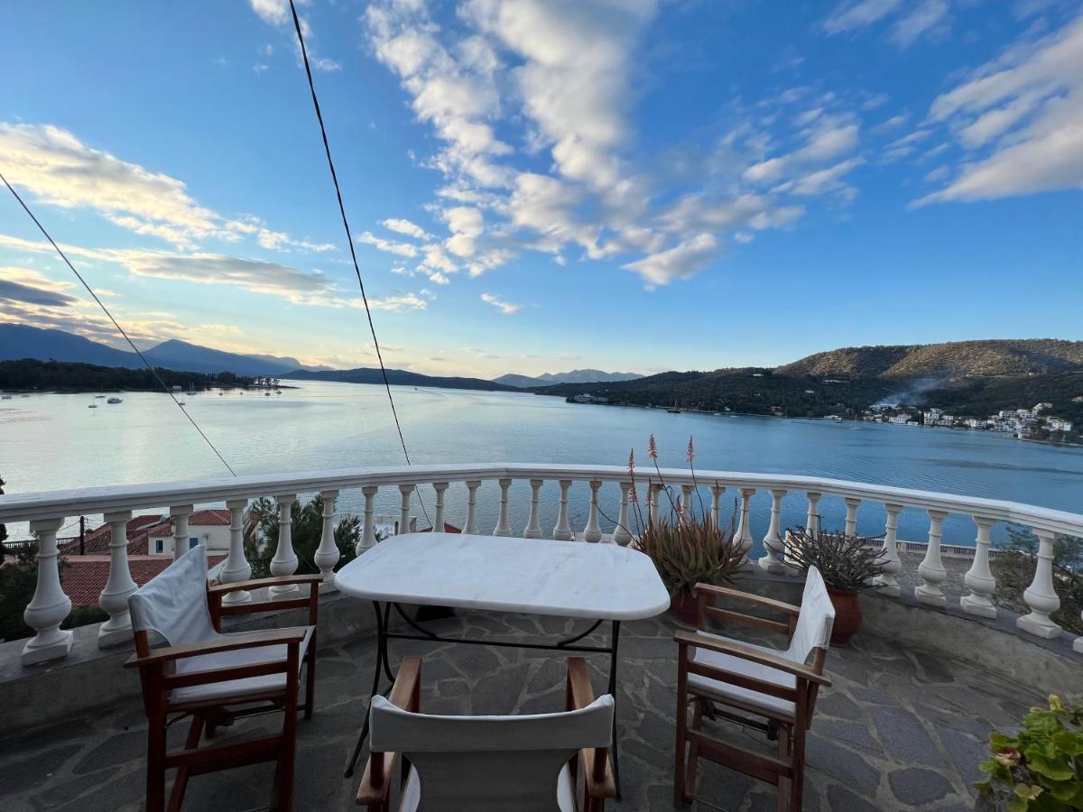 Kasteli Suite Poros Town المظهر الخارجي الصورة