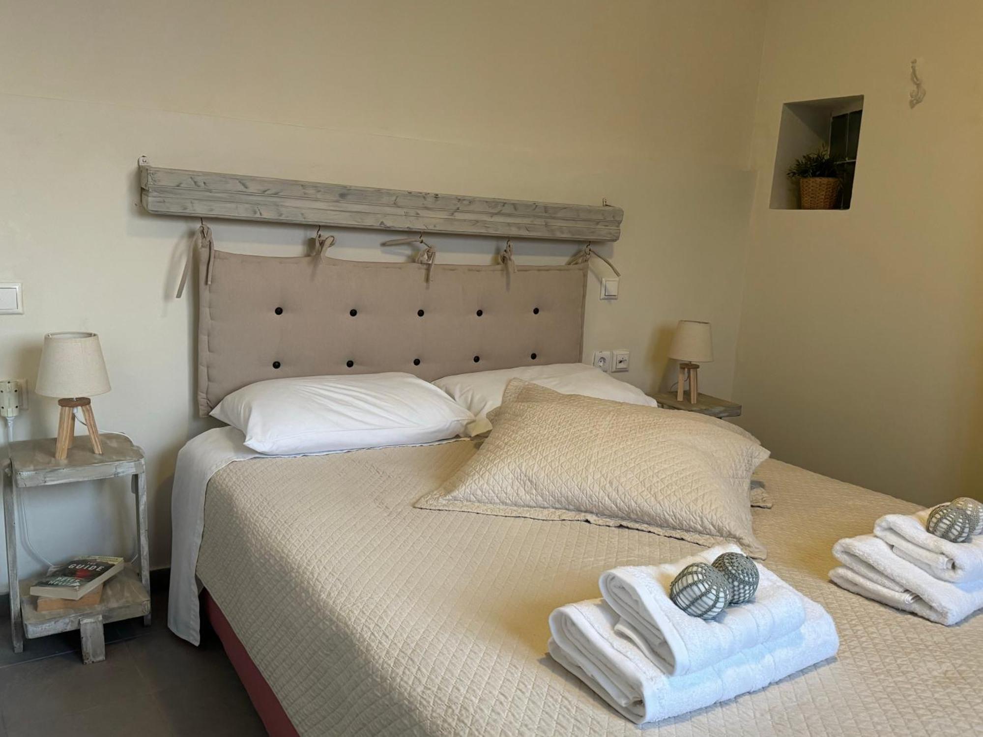 Kasteli Suite Poros Town المظهر الخارجي الصورة