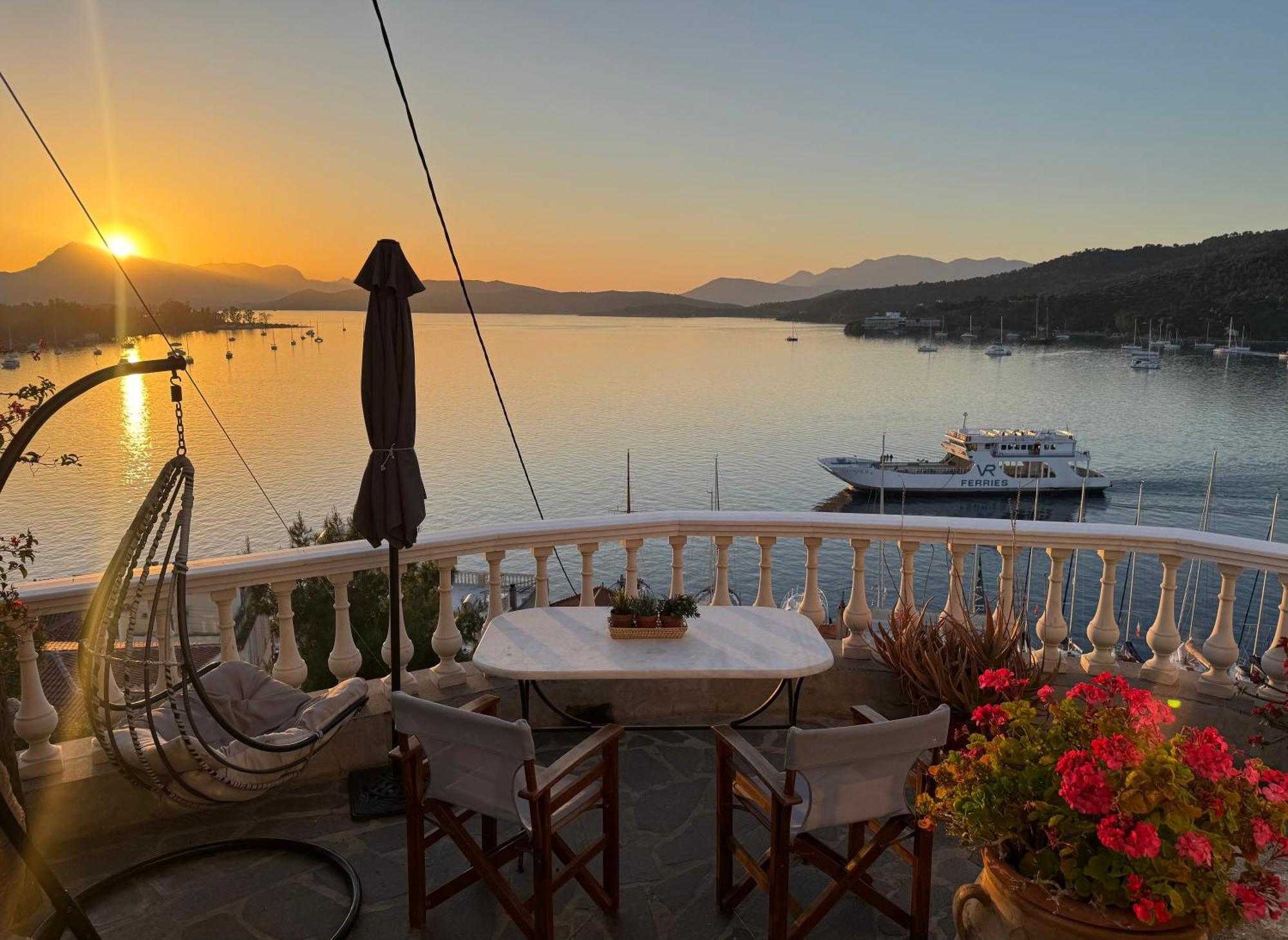 Kasteli Suite Poros Town المظهر الخارجي الصورة