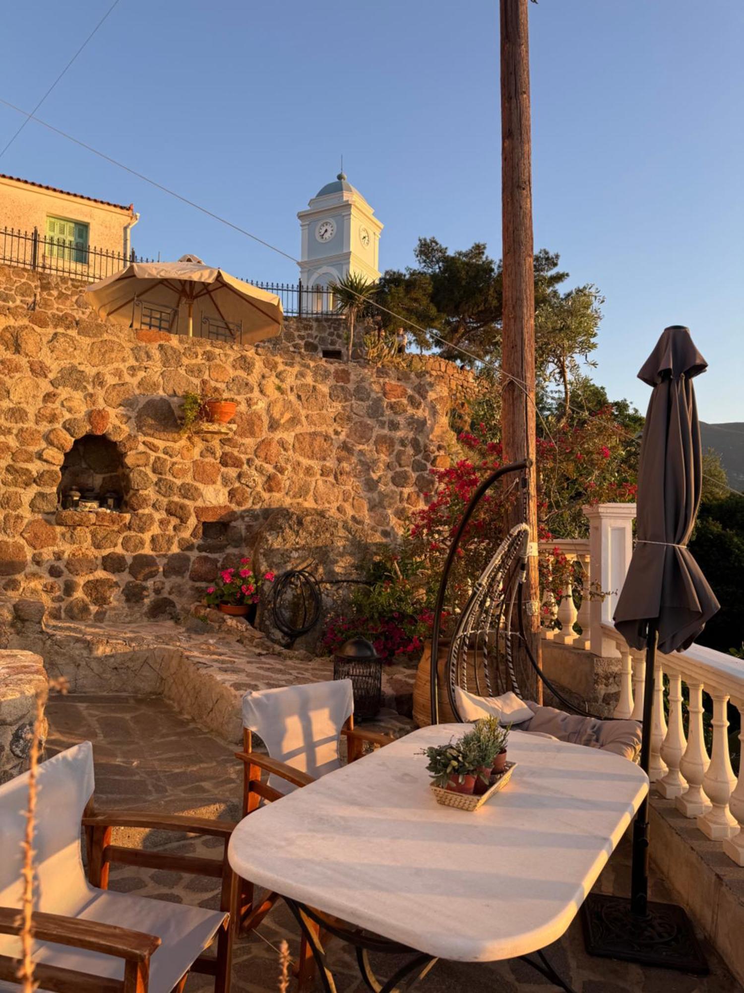 Kasteli Suite Poros Town المظهر الخارجي الصورة